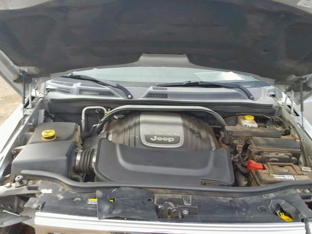 NM205273 - 2006 JEEP COMMANDER SILVER photo 7