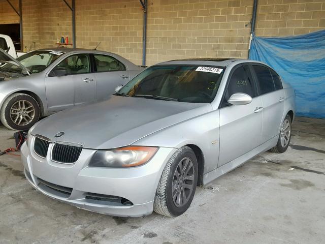 WBAVB13566KR66845 - 2006 BMW 325 I Gümüş foto 2