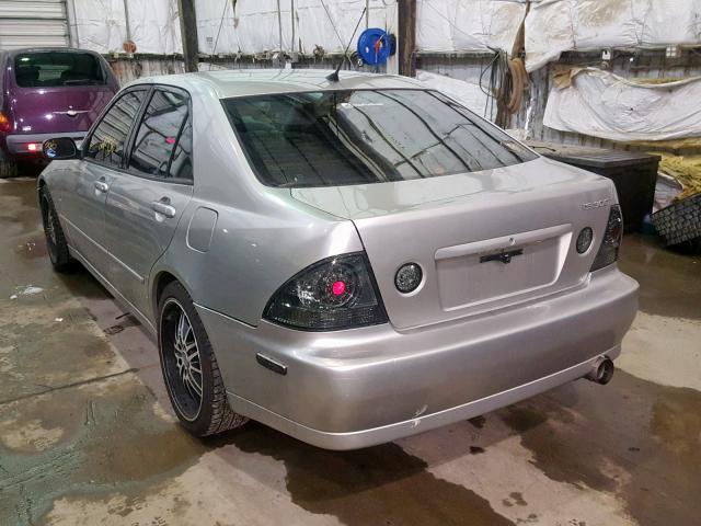 JTHBD182910011863 - 2001 LEXUS IS 300 SILVER photo 3