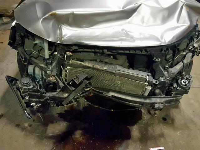 5XYKTCA68EG479144 - 2014 KIA SORENTO LX SILVER photo 9