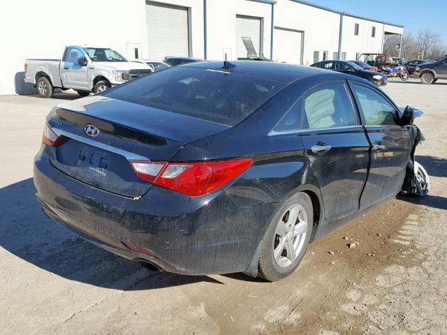 5NPEC4AC1DH636576 - 2013 HYUNDAI SONATA SE BLACK photo 4