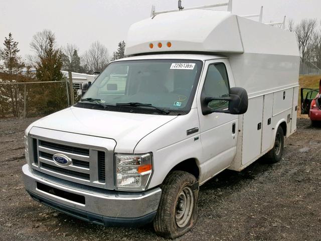 1FDWE3FL3EDA88956 - 2014 FORD ECONOLINE WHITE photo 2