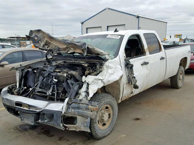 1GCHK23KX8F152141 - 2008 CHEVROLET SILVERADO WHITE photo 2