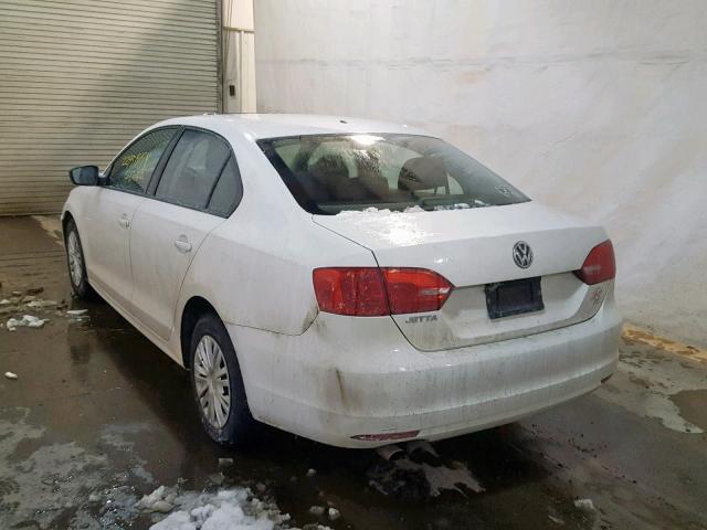 3VW2K7AJ4DM403806 - 2013 VOLKSWAGEN JETTA BASE Սպիտակ լուսանկար 3
