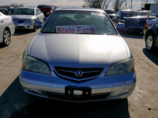 19UYA42571A034238 - 2001 ACURA 3.2CL SILVER photo 9