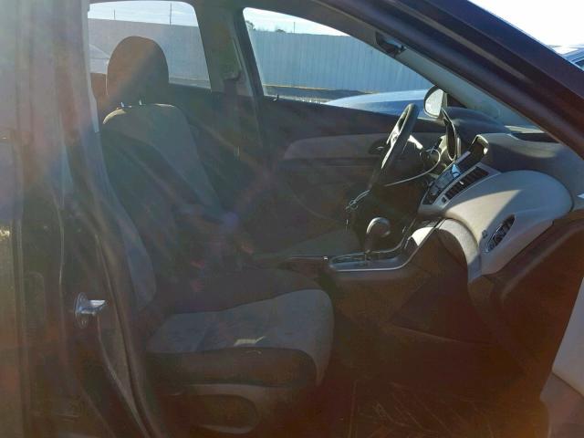 1G1PA5SH6D7103909 - 2013 CHEVROLET CRUZE LS 黑色 照片 5