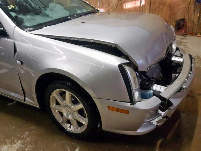 1G6DW677770114886 - 2007 CADILLAC STS SILVER photo 10