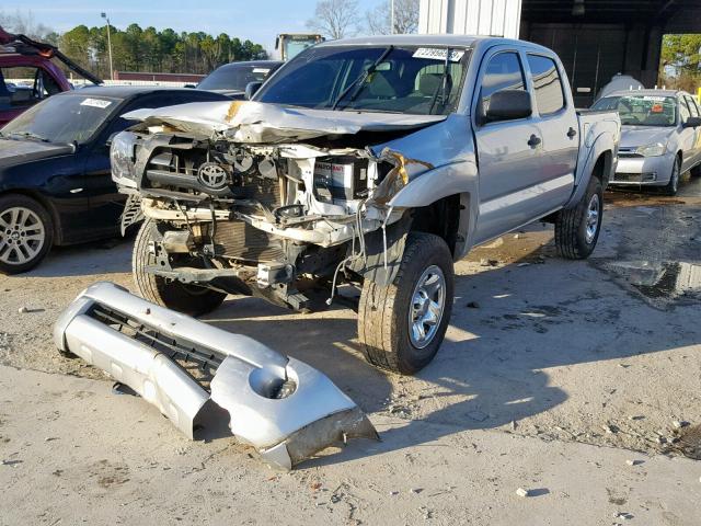 3TMJU62N76M024838 - 2006 TOYOTA TACOMA DOU SILVER photo 2