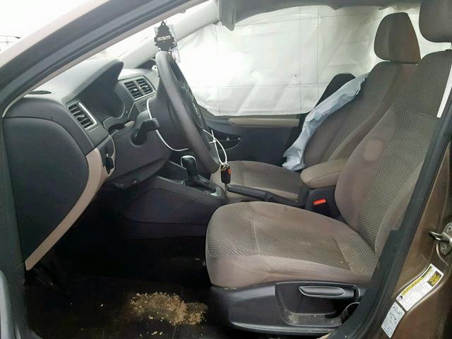 3VW2K7AJ5EM324761 - 2014 VOLKSWAGEN JETTA BASE Շագանակագույն լուսանկար 5