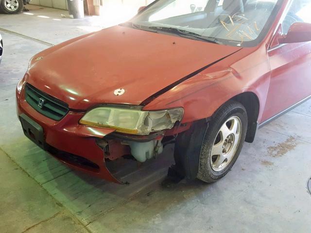 1HGCG3249XA025477 - 1999 HONDA ACCORD LX RED photo 9