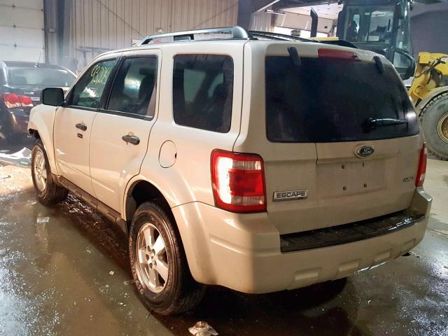 1FMCU93G39KA26202 - 2009 FORD ESCAPE XLT أبيض صورة 3