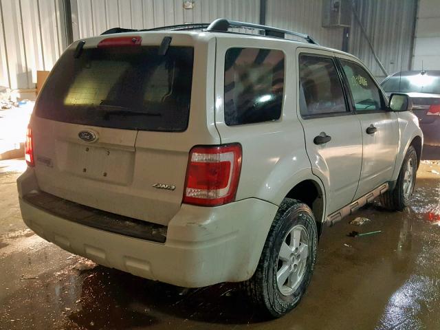 1FMCU93G39KA26202 - 2009 FORD ESCAPE XLT أبيض صورة 4
