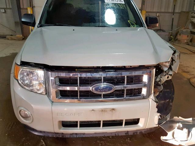 1FMCU93G39KA26202 - 2009 FORD ESCAPE XLT أبيض صورة 7