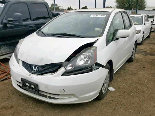 JHMGE8H34CC039186 - 2012 HONDA FIT WHITE photo 2