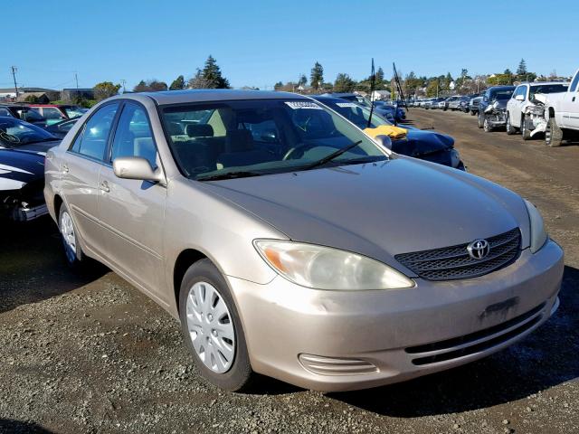 4T1BE32K02U585292 - 2002 TOYOTA CAMRY LE GOLD photo 1