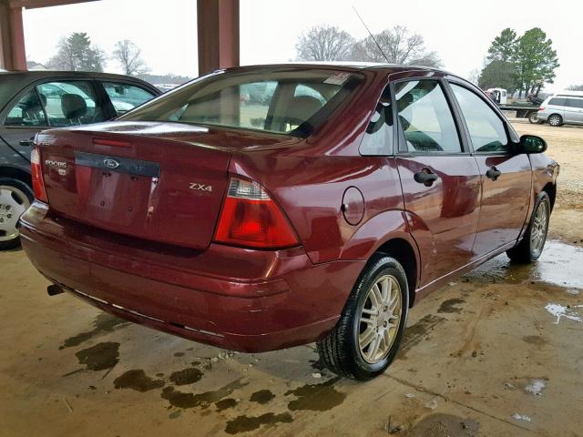 1FAFP34N26W114607 - 2006 FORD FOCUS ZX4 RED photo 4