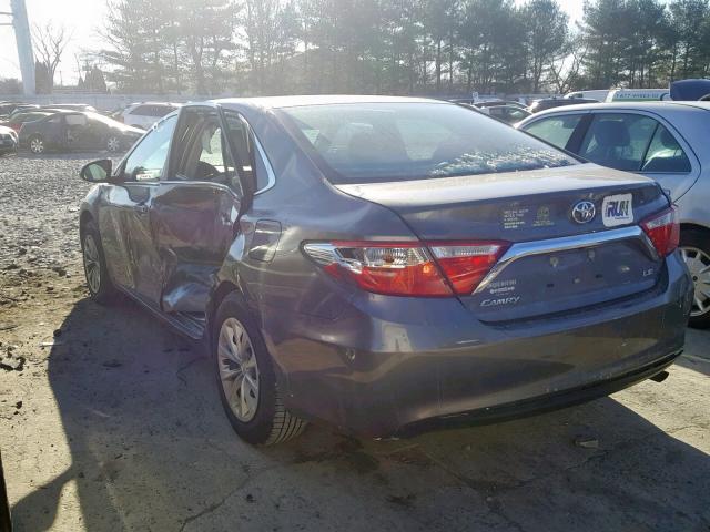 4T4BF1FK7GR574928 - 2016 TOYOTA CAMRY LE GRAY photo 3
