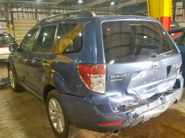 JF2SHAEC4DH441620 - 2013 SUBARU FORESTER L BLUE photo 3