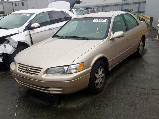 JT2BF28K8X0194546 - 1999 TOYOTA CAMRY LE 金色 照片 2