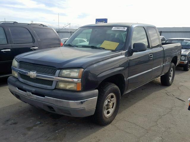 1GCEK19V44E172402 - 2004 CHEVROLET SILVERADO GRAY photo 2