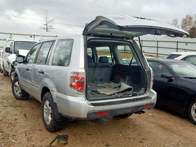 2HKYF18186H542768 - 2006 HONDA PILOT LX SILVER photo 3