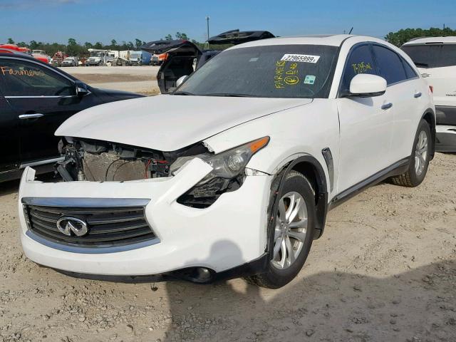 JN8CS1MW8DM173652 - 2013 INFINITI FX37 WHITE photo 2