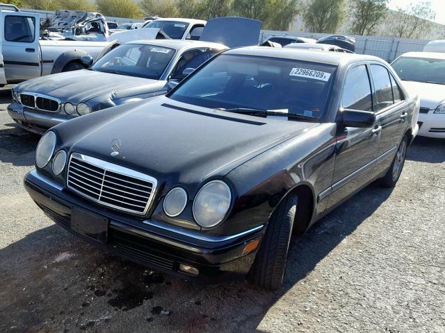 WDBJF65H5XA879843 - 1999 MERCEDES-BENZ E 320 BLACK photo 2