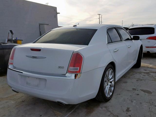 2C3CCAAGXEH336798 - 2014 CHRYSLER 300 WHITE photo 4