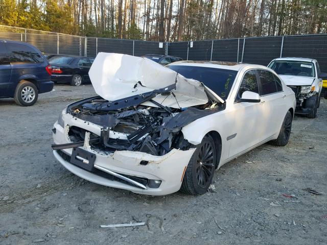 WBAKB8C54BCY64606 - 2011 BMW 750LI WHITE photo 2