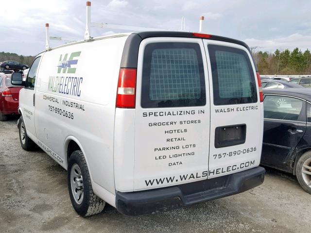 1GCSGAFX5C1100687 - 2012 CHEVROLET EXPRESS G1 WHITE photo 3