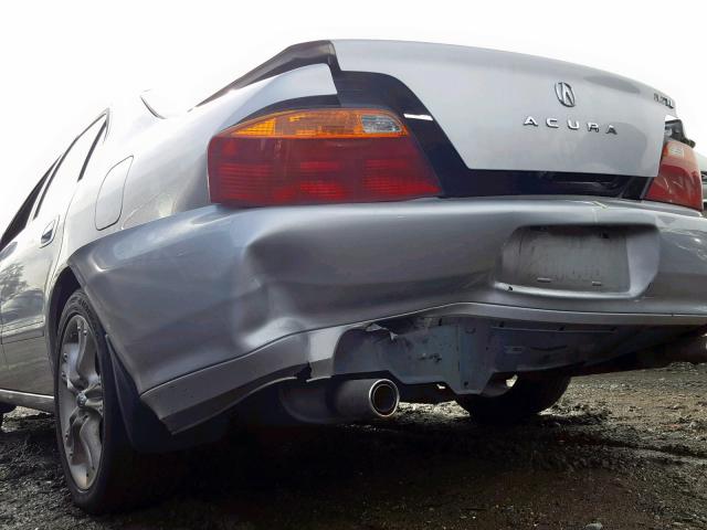 19UUA5642XA046456 - 1999 ACURA 3.2TL SILVER photo 9