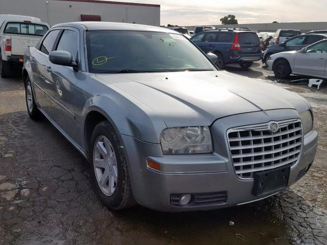 2C3JA53G65H134736 - 2005 CHRYSLER 300 TOURIN SILVER photo 1