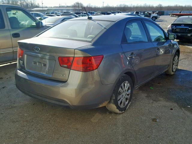 KNAFU4A23B5358430 - 2011 KIA FORTE EX GRAY photo 4