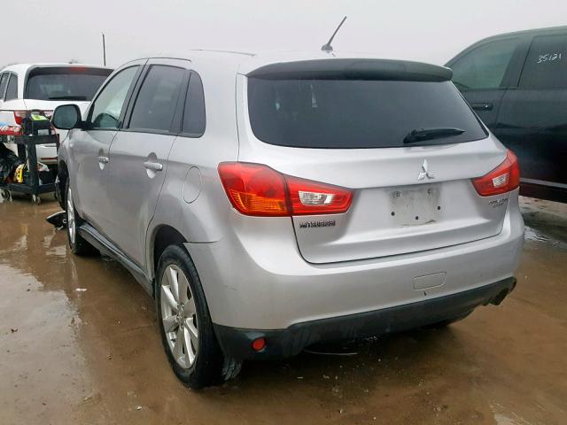 4A4AP3AU6EE007993 - 2014 MITSUBISHI OUTLANDER SILVER photo 3