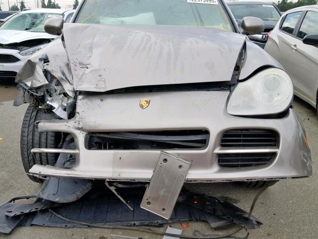 WP1AB29P44LA68122 - 2004 PORSCHE CAYENNE S 棕色 照片 9