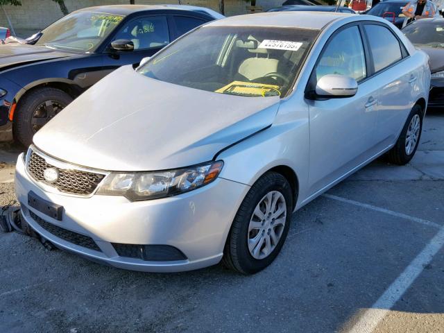 KNAFU4A23D5685171 - 2013 KIA FORTE EX SILVER photo 2