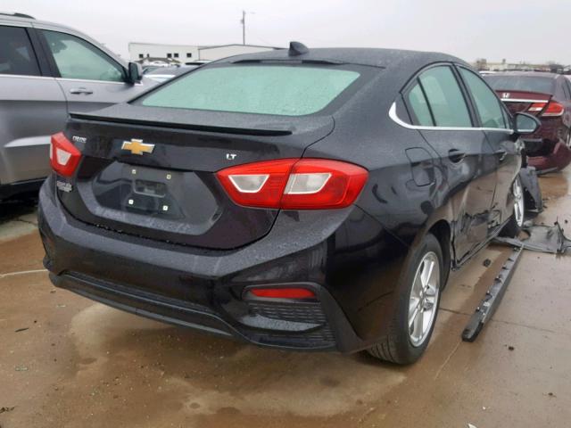 1G1BE5SM2H7213860 - 2017 CHEVROLET CRUZE LT BLACK photo 4