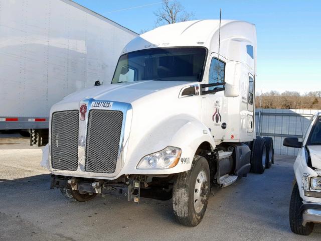 1XKYD49X8GJ475550 - 2016 KENWORTH CONSTRUCTI WHITE photo 2