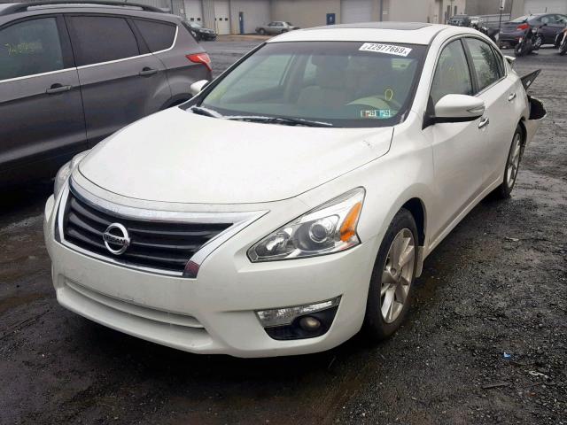 1N4AL3AP3EC170034 - 2014 NISSAN ALTIMA WHITE photo 2