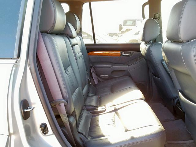 JTJBT20X650094706 - 2005 LEXUS GX 470 SILVER photo 6