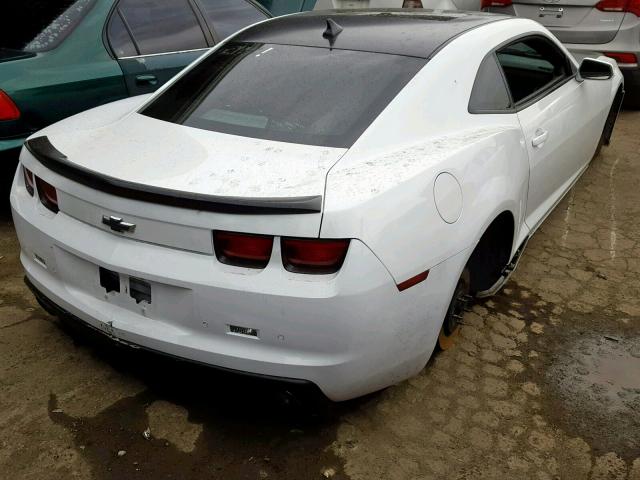 2G1FT1EW3A9186427 - 2010 CHEVROLET CAMARO SS WHITE photo 4