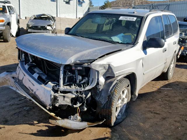 1GKDT13S882237724 - 2008 GMC ENVOY SILVER photo 2