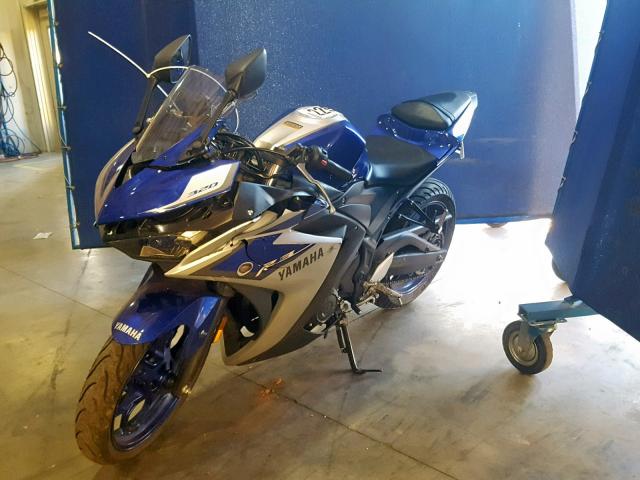 MH3RH06Y2FK001629 - 2015 YAMAHA YZFR3 BLUE photo 2