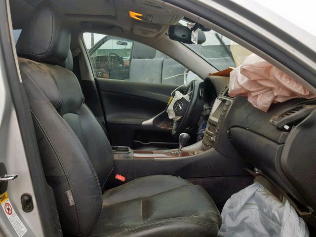 JTHBK262662004251 - 2006 LEXUS IS 250 SILVER photo 5