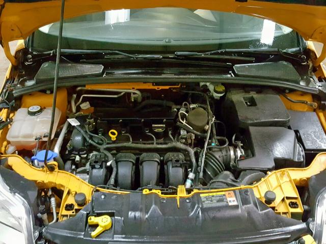 1FAHP3F28CL261944 - 2012 FORD FOCUS SE YELLOW photo 7