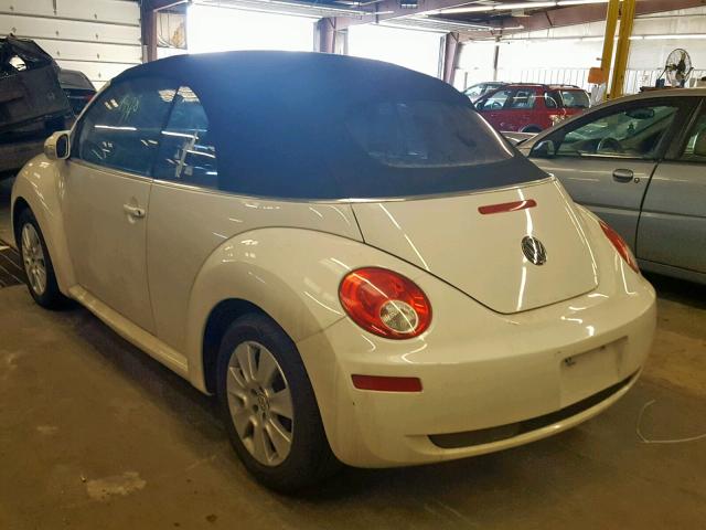 3VWRF31Y29M402895 - 2009 VOLKSWAGEN NEW BEETLE Weiß Foto 3