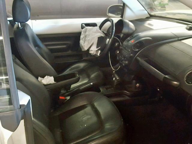 3VWRF31Y29M402895 - 2009 VOLKSWAGEN NEW BEETLE Weiß Foto 5