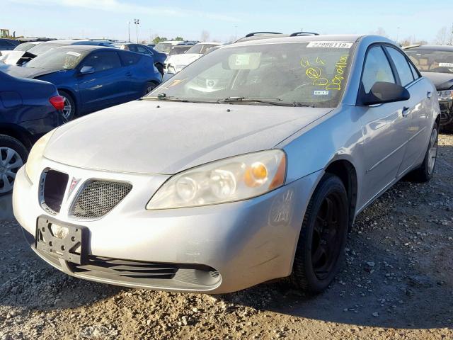 1G2ZG58B074235818 - 2007 PONTIAC G6 BASE SILVER photo 2