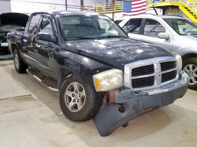 1D7HE48K95S314961 - 2005 DODGE DAKOTA QUA BLACK photo 1