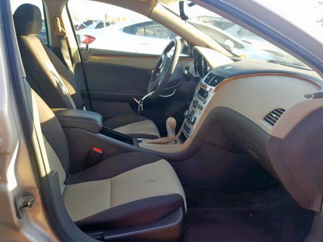 1G1ZH57B69F210559 - 2009 CHEVROLET MALIBU 1LT ოქროსფერი ფოტო 5